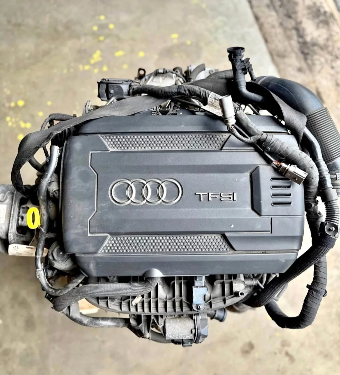 AUDI BODY PARTS/OLD AND BRAND NEW - Image 83