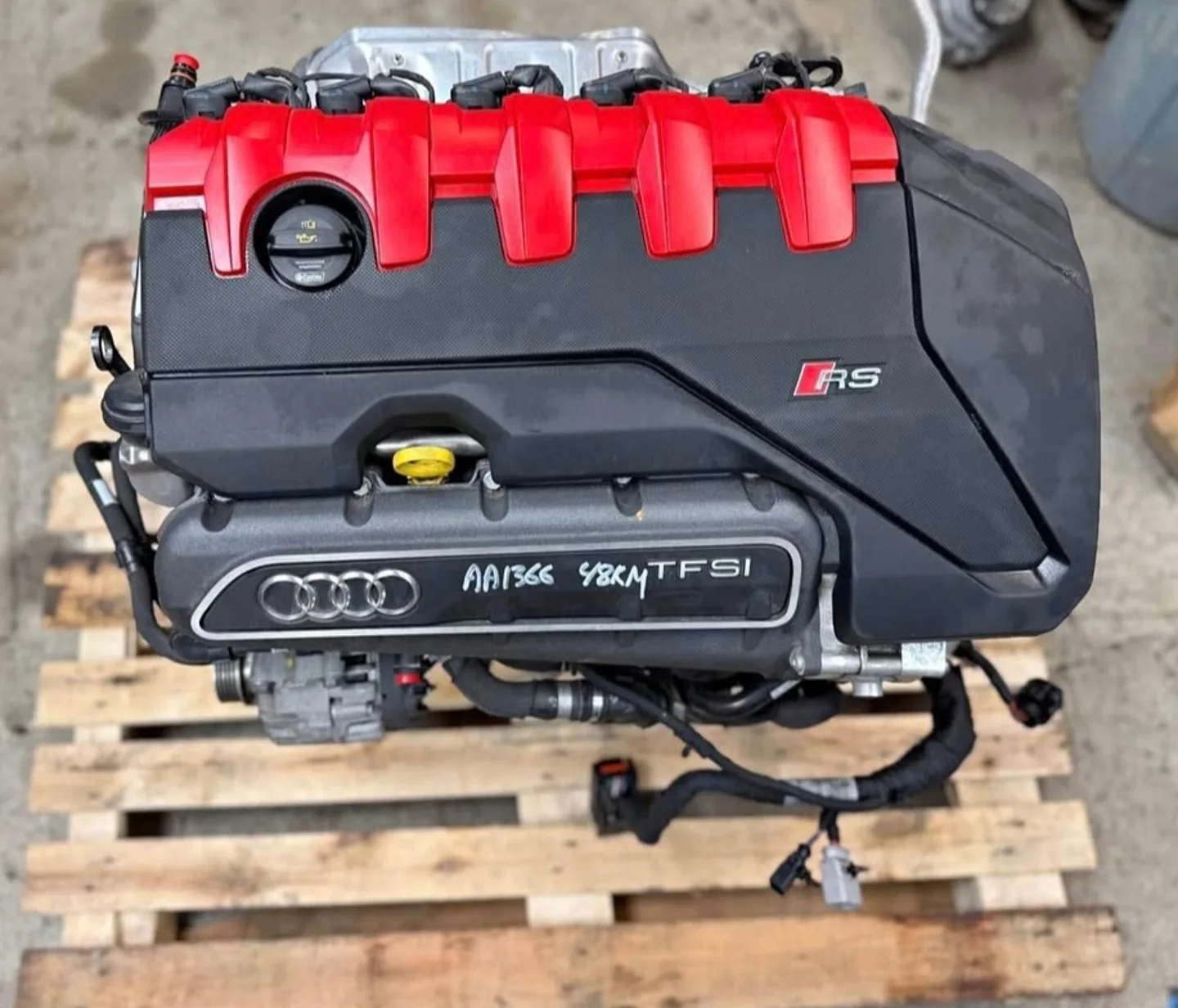 AUDI BODY PARTS/OLD AND BRAND NEW - Image 84