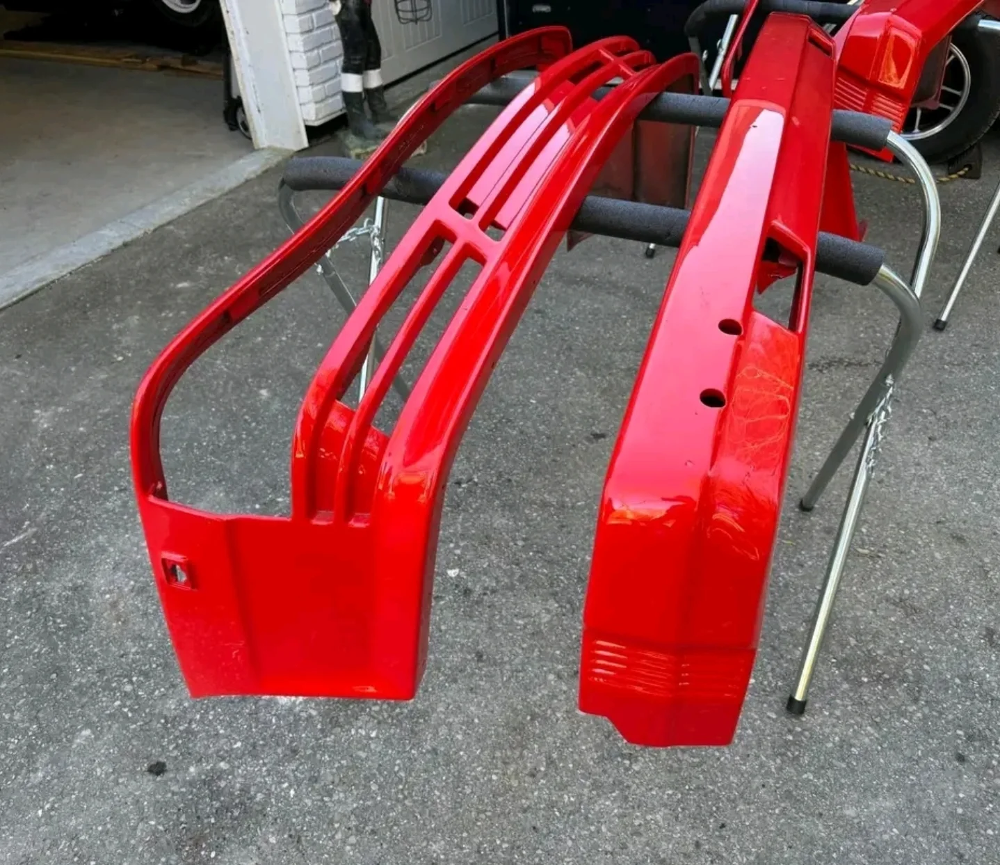 AUDI BODY PARTS/OLD AND BRAND NEW - Image 102