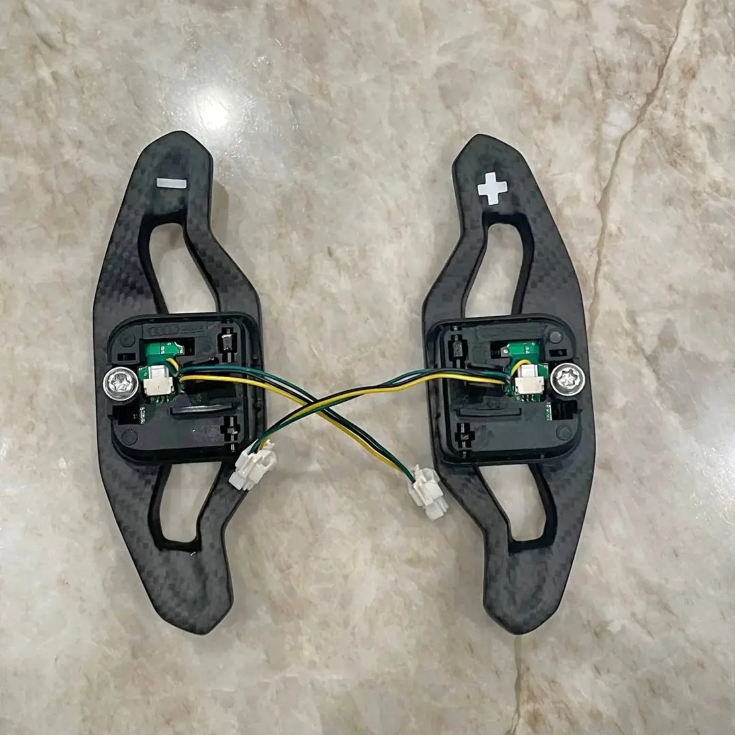 AUDI BODY PARTS/OLD AND BRAND NEW - Image 103