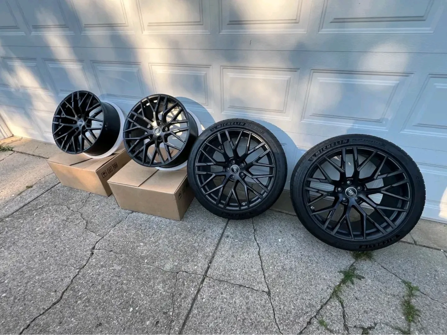 AUDI BODY PARTS/OLD AND BRAND NEW - Image 111