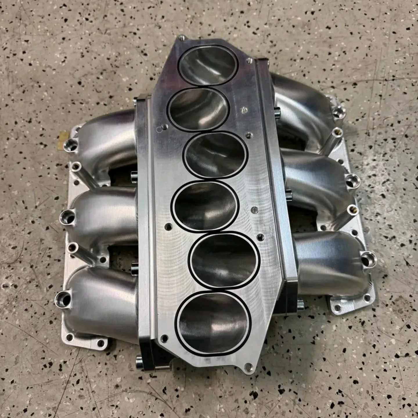 AUDI BODY PARTS/OLD AND BRAND NEW - Image 112