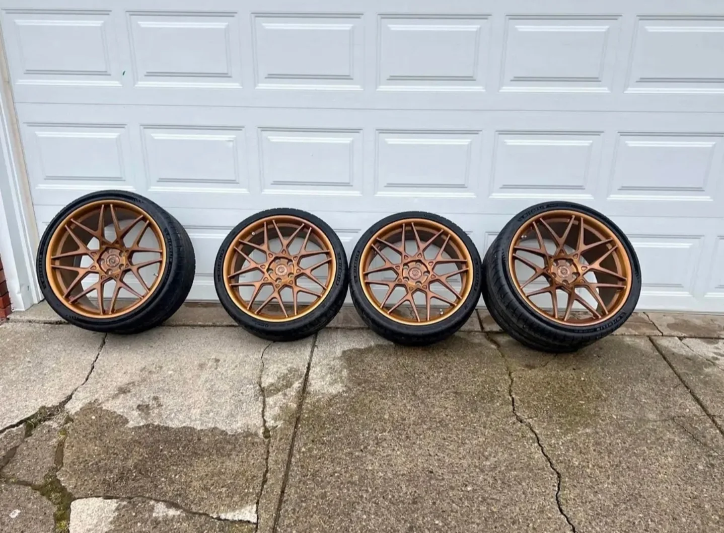 AUDI BODY PARTS/OLD AND BRAND NEW - Image 114