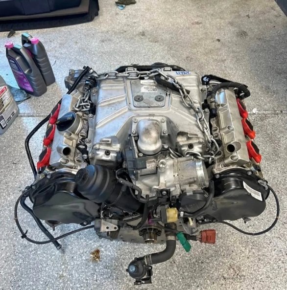 AUDI BODY PARTS/OLD AND BRAND NEW - Image 63