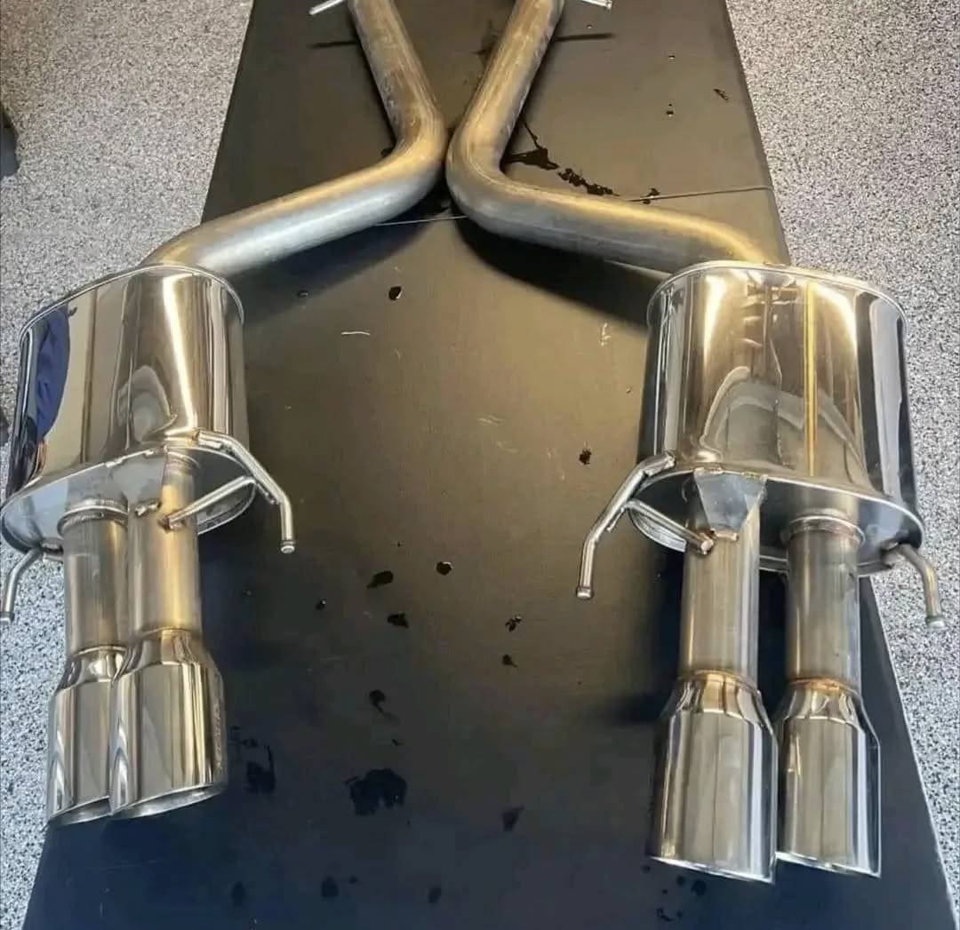 Lexus ES 350 / Lexus IS 350 – Crafted for Luxury, Engineered for Performance - Image 5